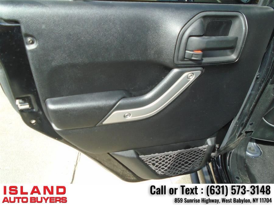 Used Jeep Wrangler Unlimited Call of Duty MW3 4x4 4dr SUV 2012 | Island Auto Buyers. West Babylon, New York Used Jeep Wrangler Unlimited Call of Duty MW3 4x4 4dr SUV 2012 | Island Auto Buyers. West Babylon, New York