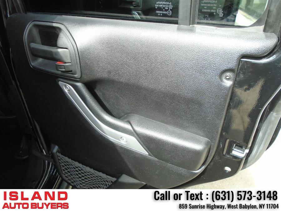 Used Jeep Wrangler Unlimited Call of Duty MW3 4x4 4dr SUV 2012 | Island Auto Buyers. West Babylon, New York Used Jeep Wrangler Unlimited Call of Duty MW3 4x4 4dr SUV 2012 | Island Auto Buyers. West Babylon, New York