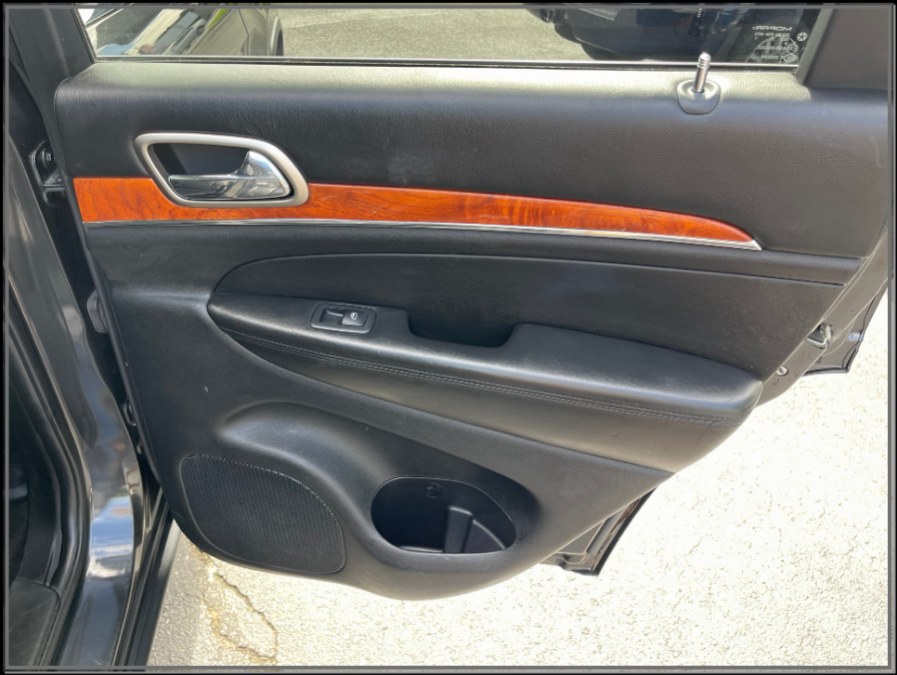 2011 Jeep Grand Cherokee 4WD 4dr Overland, available for sale in Huntington Station, New York | My Auto Inc.. Huntington Station, New York 2011 Jeep Grand Cherokee 4WD 4dr Overland, available for sale in Huntington Station, New York | My Auto Inc.. Huntington Station, New York