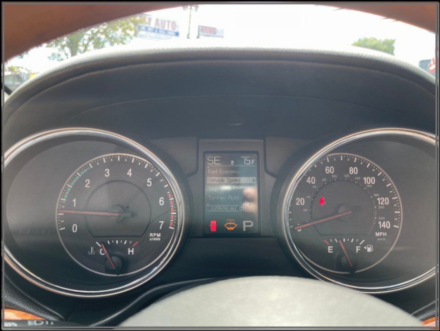 2011 Jeep Grand Cherokee 4WD 4dr Overland, available for sale in Huntington Station, New York | My Auto Inc.. Huntington Station, New York 2011 Jeep Grand Cherokee 4WD 4dr Overland, available for sale in Huntington Station, New York | My Auto Inc.. Huntington Station, New York