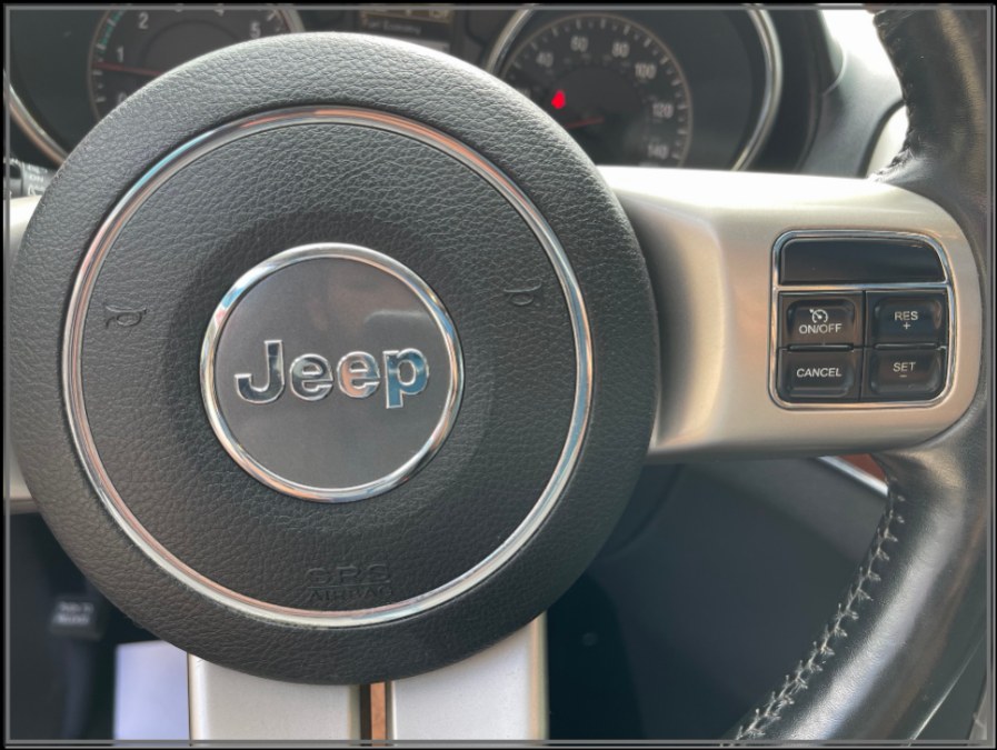 2011 Jeep Grand Cherokee 4WD 4dr Overland, available for sale in Huntington Station, New York | My Auto Inc.. Huntington Station, New York 2011 Jeep Grand Cherokee 4WD 4dr Overland, available for sale in Huntington Station, New York | My Auto Inc.. Huntington Station, New York