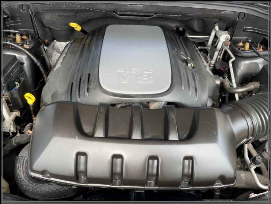 2011 Jeep Grand Cherokee 4WD 4dr Overland, available for sale in Huntington Station, New York | My Auto Inc.. Huntington Station, New York 2011 Jeep Grand Cherokee 4WD 4dr Overland, available for sale in Huntington Station, New York | My Auto Inc.. Huntington Station, New York