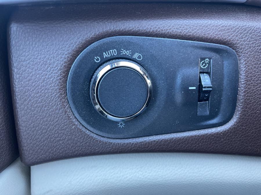 Used Cadillac SRX AWD 4dr Luxury Collection 2013 | Lex Autos LLC. Hartford, Connecticut Used Cadillac SRX AWD 4dr Luxury Collection 2013 | Lex Autos LLC. Hartford, Connecticut