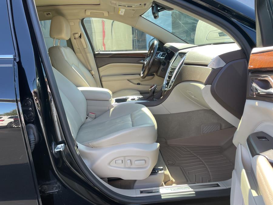 Used Cadillac SRX AWD 4dr Luxury Collection 2013 | Lex Autos LLC. Hartford, Connecticut Used Cadillac SRX AWD 4dr Luxury Collection 2013 | Lex Autos LLC. Hartford, Connecticut