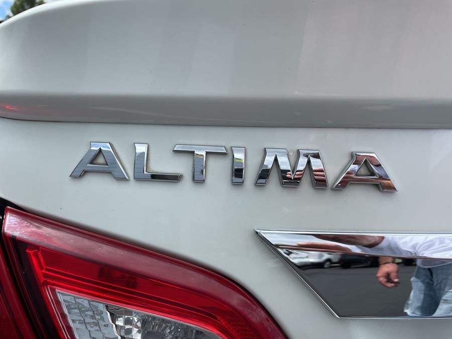 2016 Nissan Altima 4dr Sdn I4 2.5 SR, available for sale in Hartford, Connecticut | Lex Autos LLC. Hartford, Connecticut 2016 Nissan Altima 4dr Sdn I4 2.5 SR, available for sale in Hartford, Connecticut | Lex Autos LLC. Hartford, Connecticut