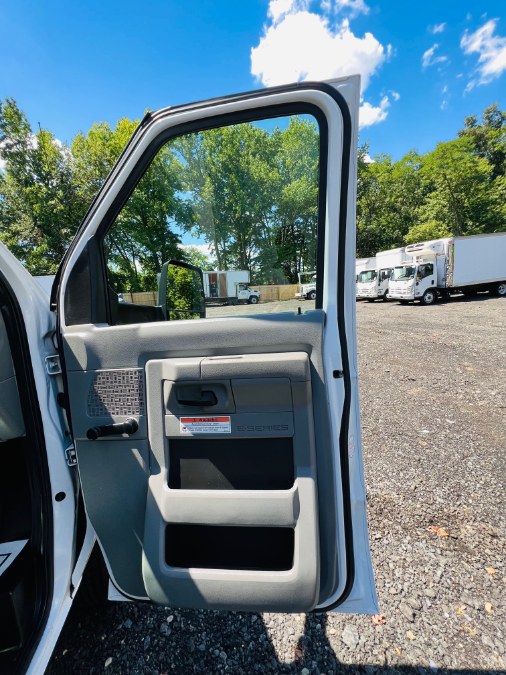 2014 Ford Econoline Commercial Cutaway E-350 SUPER DUTY 16 FEET DRY BOX + RAMP + NO CDL, available for sale in South Amboy, New Jersey | NJ Truck Spot. South Amboy, New Jersey 2014 Ford Econoline Commercial Cutaway E-350 SUPER DUTY 16 FEET DRY BOX + RAMP + NO CDL, available for sale in South Amboy, New Jersey | NJ Truck Spot. South Amboy, New Jersey