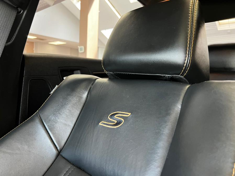 Used Chrysler 300 4dr Sdn 300S AWD 2016 | Power Motors East. Massapequa Park, New York Used Chrysler 300 4dr Sdn 300S AWD 2016 | Power Motors East. Massapequa Park, New York