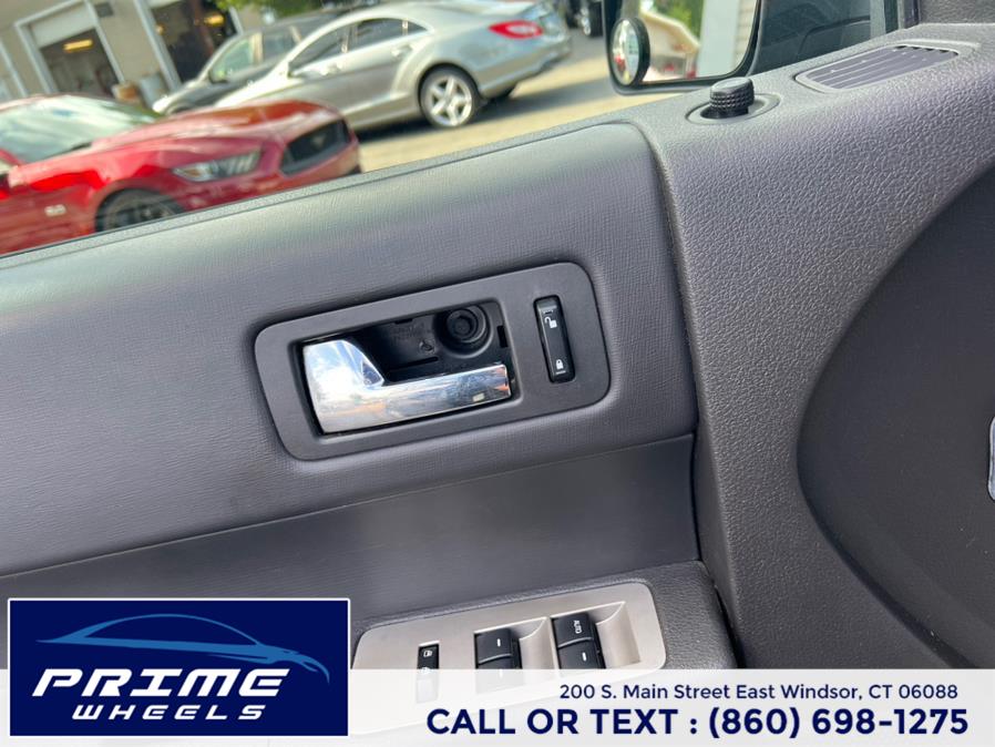 2009 Ford Flex 4dr SE FWD, available for sale in East Windsor, Connecticut | Prime Wheels. East Windsor, Connecticut 2009 Ford Flex 4dr SE FWD, available for sale in East Windsor, Connecticut | Prime Wheels. East Windsor, Connecticut