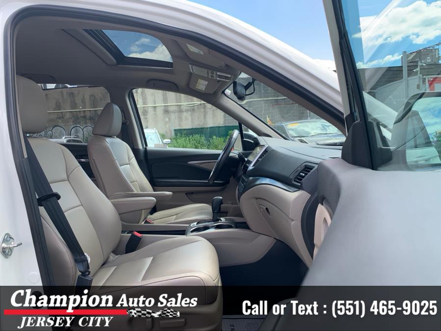 Used Honda Pilot EX-L AWD 2018 | Champion Auto Sales of JC. Jersey City, New Jersey Used Honda Pilot EX-L AWD 2018 | Champion Auto Sales of JC. Jersey City, New Jersey