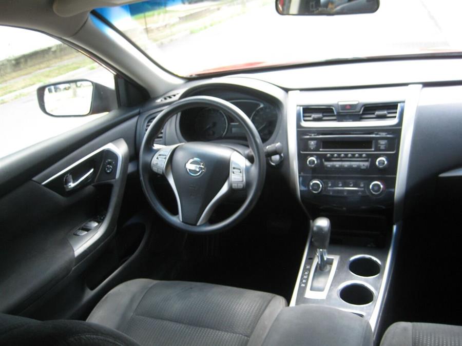 2014 Nissan Altima 2.5 S 4dr Sedan, available for sale in Massapequa, New York | Rite Choice Auto Inc.. Massapequa, New York 2014 Nissan Altima 2.5 S 4dr Sedan, available for sale in Massapequa, New York | Rite Choice Auto Inc.. Massapequa, New York