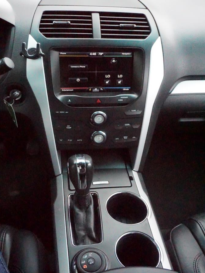 2014 Ford Explorer 4WD 4dr XLT, available for sale in New Britain, Connecticut | Supreme Automotive. New Britain, Connecticut 2014 Ford Explorer 4WD 4dr XLT, available for sale in New Britain, Connecticut | Supreme Automotive. New Britain, Connecticut