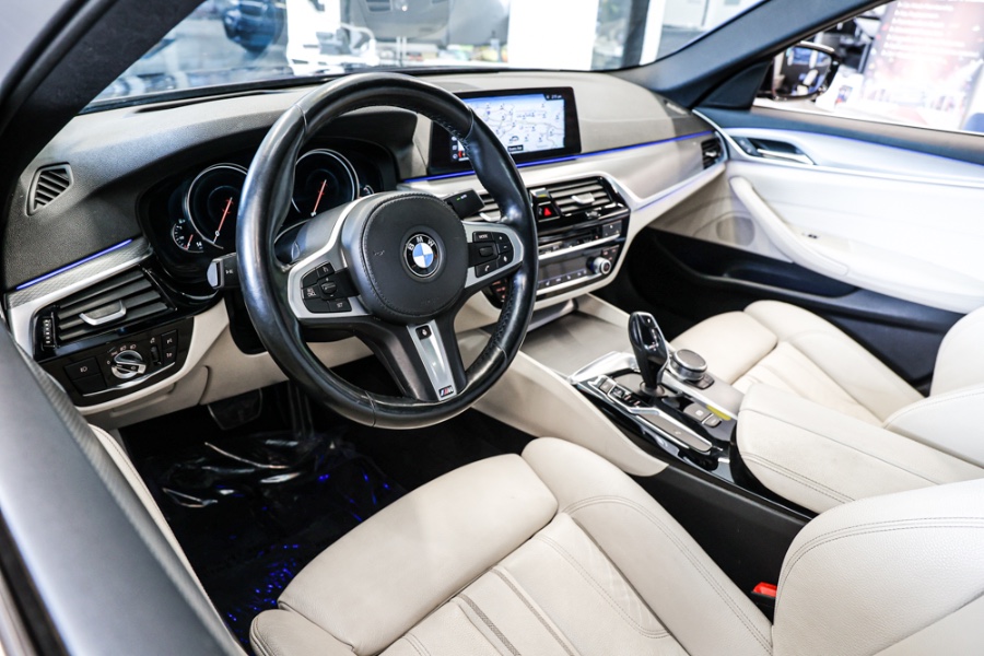 Used BMW 5 Series 530i xDrive Sedan 2018 | 26 Motors Long Island. ELMONT, New York Used BMW 5 Series 530i xDrive Sedan 2018 | 26 Motors Long Island. ELMONT, New York