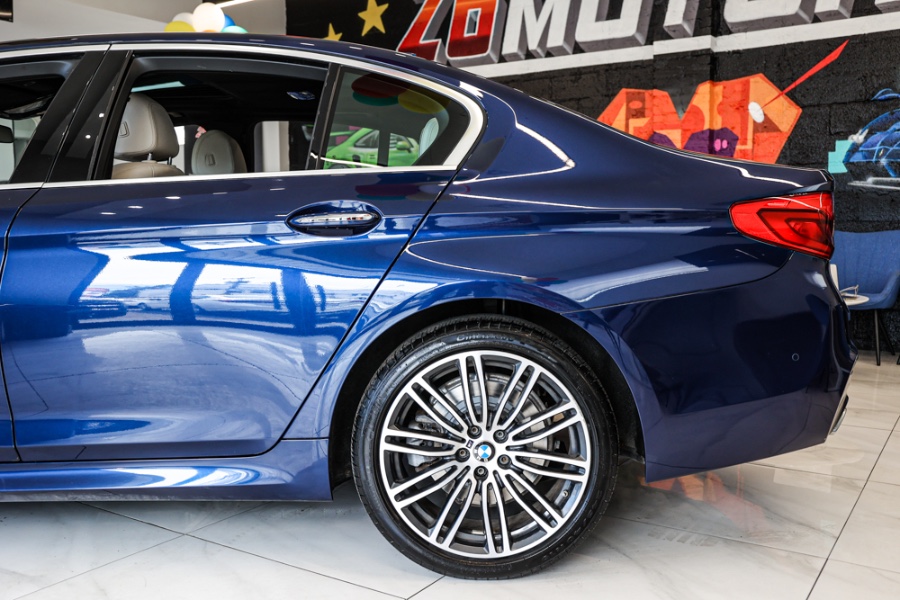 Used BMW 5 Series 530i xDrive Sedan 2018 | 26 Motors Long Island. ELMONT, New York Used BMW 5 Series 530i xDrive Sedan 2018 | 26 Motors Long Island. ELMONT, New York