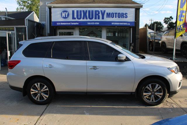 2018 Nissan Pathfinder SV, available for sale in Elmont, New York | NY Luxury Motors. Elmont, New York 2018 Nissan Pathfinder SV, available for sale in Elmont, New York | NY Luxury Motors. Elmont, New York