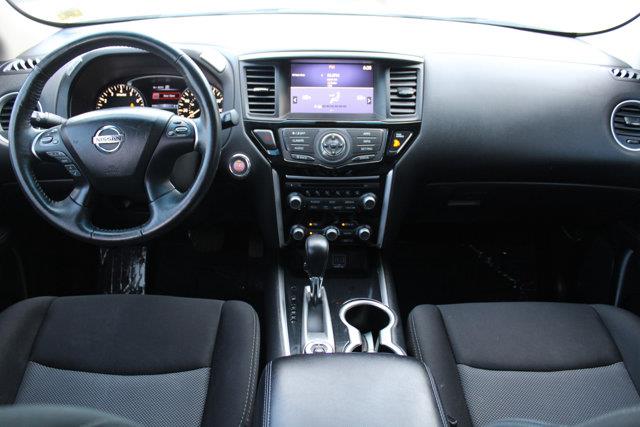 2018 Nissan Pathfinder SV, available for sale in Elmont, New York | NY Luxury Motors. Elmont, New York 2018 Nissan Pathfinder SV, available for sale in Elmont, New York | NY Luxury Motors. Elmont, New York