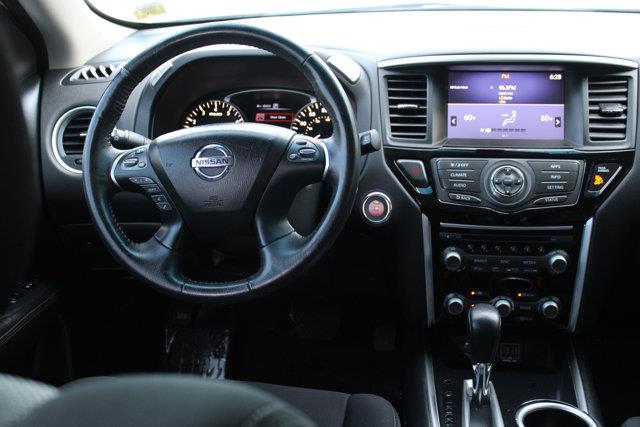 2018 Nissan Pathfinder SV, available for sale in Elmont, New York | NY Luxury Motors. Elmont, New York 2018 Nissan Pathfinder SV, available for sale in Elmont, New York | NY Luxury Motors. Elmont, New York
