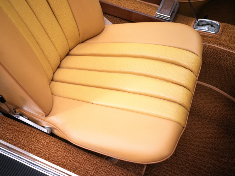Used Mercedes-Benz 250 SL 2 Door Convertible 1967 | Meccanic Shop North Inc. North Salem, New York Used Mercedes-Benz 250 SL 2 Door Convertible 1967 | Meccanic Shop North Inc. North Salem, New York