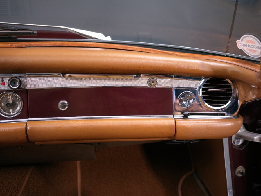 Used Mercedes-Benz 250 SL 2 Door Convertible 1967 | Meccanic Shop North Inc. North Salem, New York Used Mercedes-Benz 250 SL 2 Door Convertible 1967 | Meccanic Shop North Inc. North Salem, New York