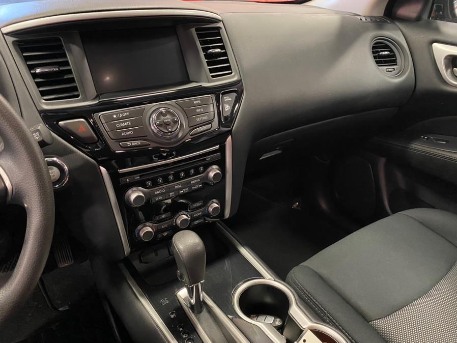 Used Nissan Pathfinder 4x4 SV 2018 | Car Factory Inc.. Bronx, New York Used Nissan Pathfinder 4x4 SV 2018 | Car Factory Inc.. Bronx, New York