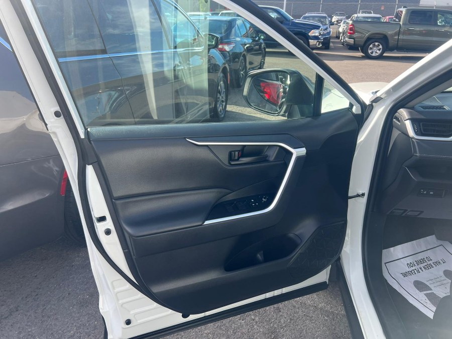 Used Toyota RAV4 LE FWD (Natl) 2021 | Inman Motors Sales. Medford, Massachusetts Used Toyota RAV4 LE FWD (Natl) 2021 | Inman Motors Sales. Medford, Massachusetts