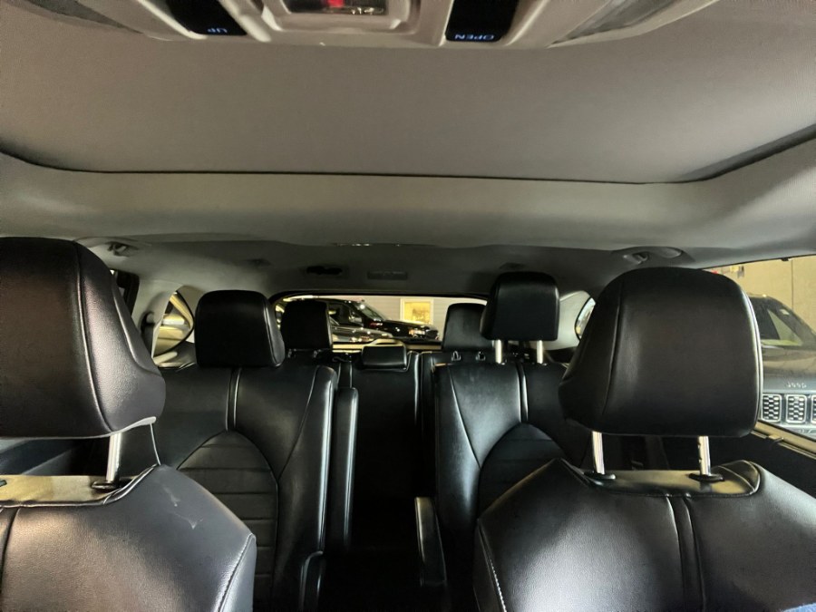 Used Toyota Highlander XLE FWD (Natl) 2020 | Inman Motors Sales. Medford, Massachusetts Used Toyota Highlander XLE FWD (Natl) 2020 | Inman Motors Sales. Medford, Massachusetts