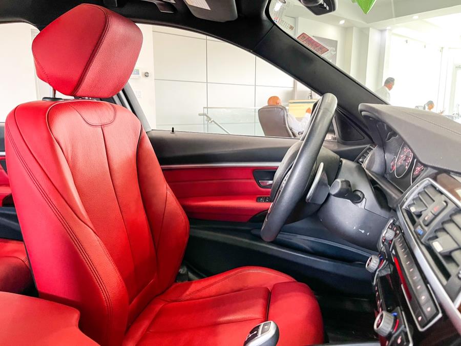 2018 BMW 3 Series 330i xDrive Sedan, available for sale in Franklin Square, New York | Luxury Motor Club. Franklin Square, New York 2018 BMW 3 Series 330i xDrive Sedan, available for sale in Franklin Square, New York | Luxury Motor Club. Franklin Square, New York