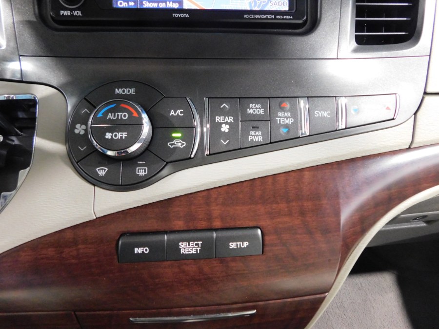 Used Toyota Sienna 5dr 8-Pass Van V6 XLE FWD (Natl) 2014 | Auto Gallery. Lodi, New Jersey Used Toyota Sienna 5dr 8-Pass Van V6 XLE FWD (Natl) 2014 | Auto Gallery. Lodi, New Jersey