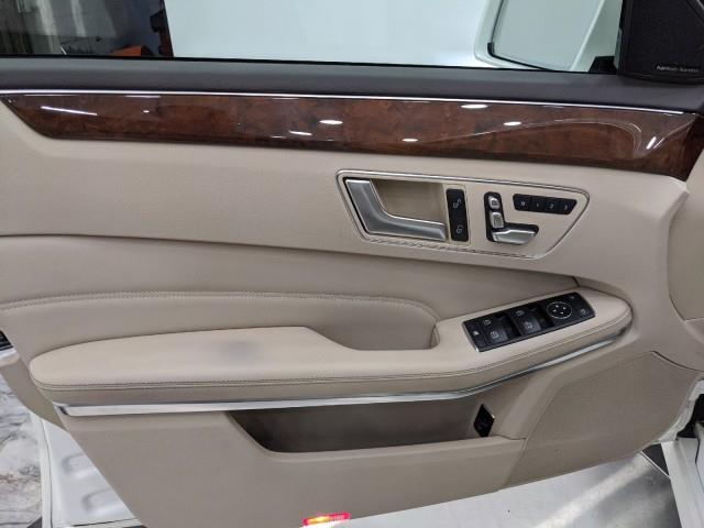Used Mercedes-benz e 350 Luxury 4MATIC w/ Navi & rearCam 2014 | Car Revolution. Maple Shade, New Jersey Used Mercedes-benz e 350 Luxury 4MATIC w/ Navi & rearCam 2014 | Car Revolution. Maple Shade, New Jersey
