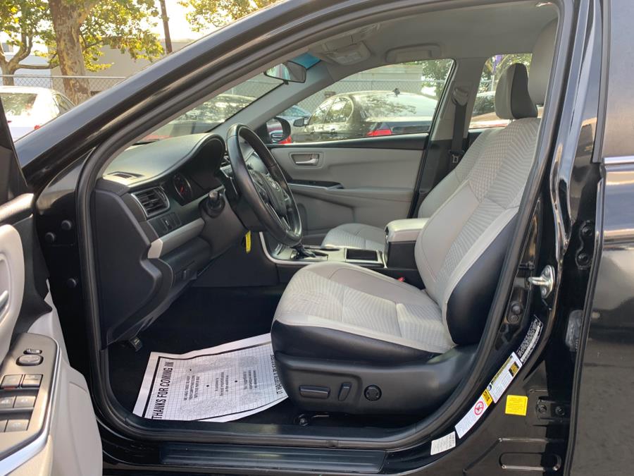 Used Toyota Camry 4dr Sdn I4 Auto SE (Natl) 2015 | Unique Auto Sales LLC. New Haven, Connecticut