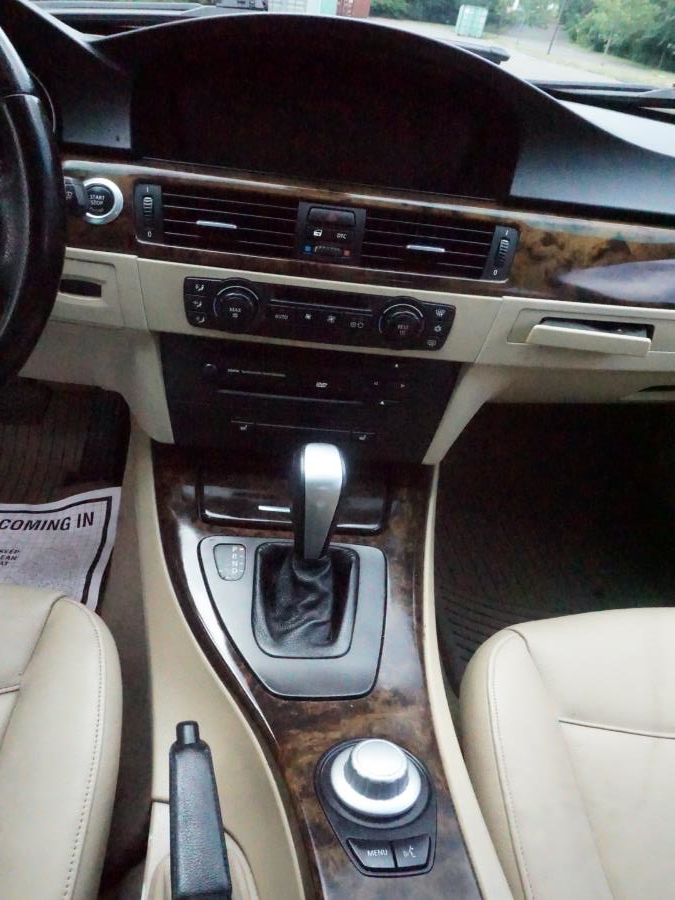 2006 BMW 3 Series 330i 4dr Sdn RWD, available for sale in New Britain, Connecticut | Supreme Automotive. New Britain, Connecticut 2006 BMW 3 Series 330i 4dr Sdn RWD, available for sale in New Britain, Connecticut | Supreme Automotive. New Britain, Connecticut