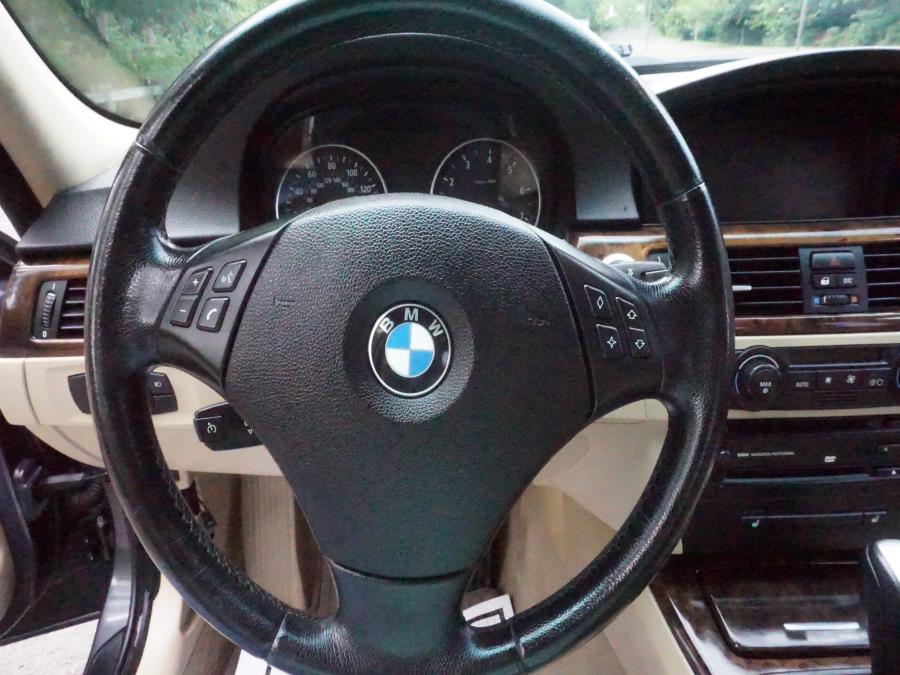 2006 BMW 3 Series 330i 4dr Sdn RWD, available for sale in New Britain, Connecticut | Supreme Automotive. New Britain, Connecticut 2006 BMW 3 Series 330i 4dr Sdn RWD, available for sale in New Britain, Connecticut | Supreme Automotive. New Britain, Connecticut