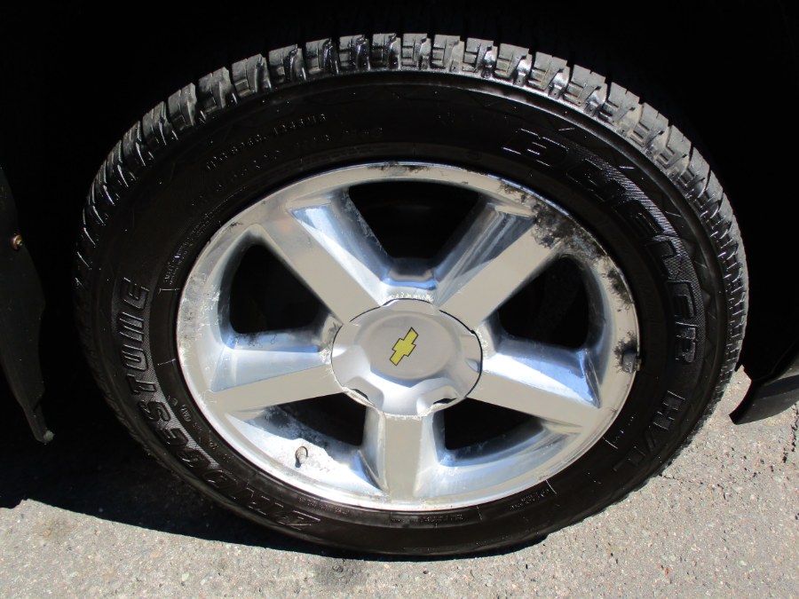 Used Chevrolet Tahoe 4WD 4dr 1500 LTZ 2007 | Cos Central Auto. Meriden, Connecticut Used Chevrolet Tahoe 4WD 4dr 1500 LTZ 2007 | Cos Central Auto. Meriden, Connecticut