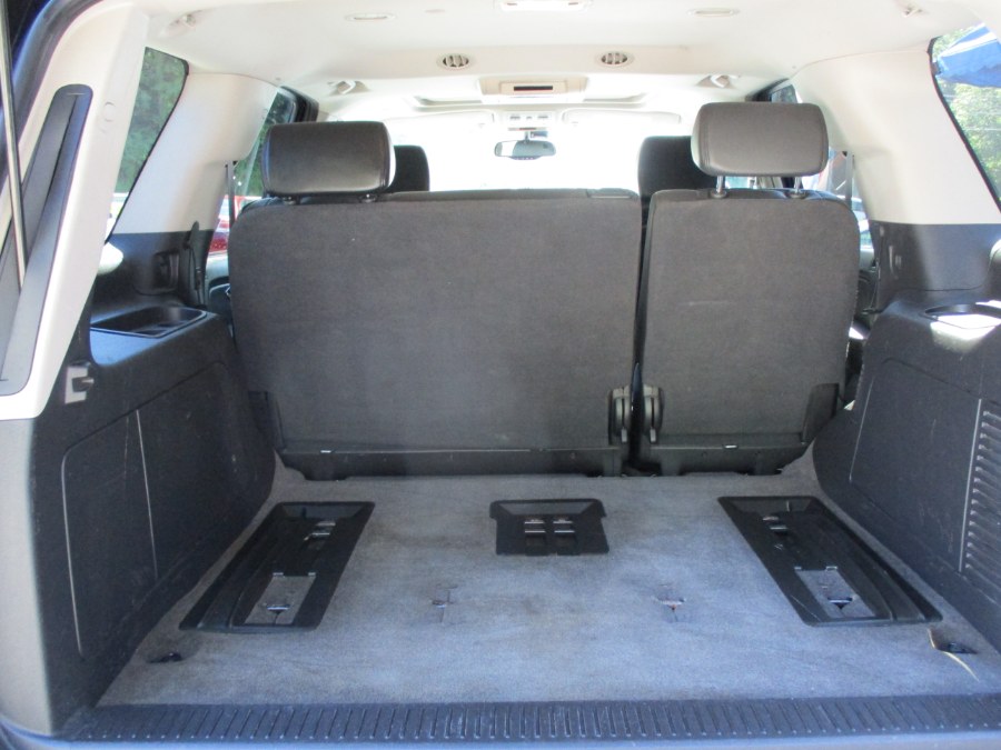 Used Chevrolet Tahoe 4WD 4dr 1500 LTZ 2007 | Cos Central Auto. Meriden, Connecticut Used Chevrolet Tahoe 4WD 4dr 1500 LTZ 2007 | Cos Central Auto. Meriden, Connecticut