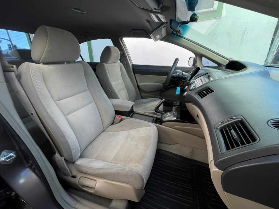 Used Honda Civic Sdn 4dr Auto LX 2009 | Green Light Auto. Corona, California Used Honda Civic Sdn 4dr Auto LX 2009 | Green Light Auto. Corona, California