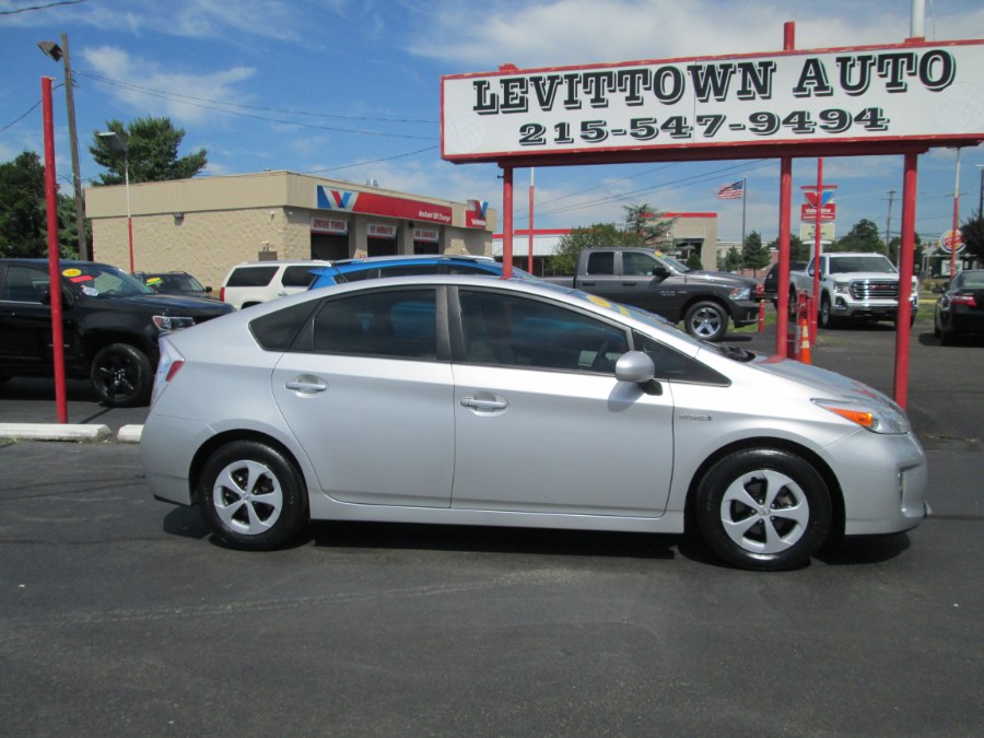 2014 Toyota Prius 5dr HB Three (Natl), available for sale in Levittown, Pennsylvania | Levittown Auto. Levittown, Pennsylvania