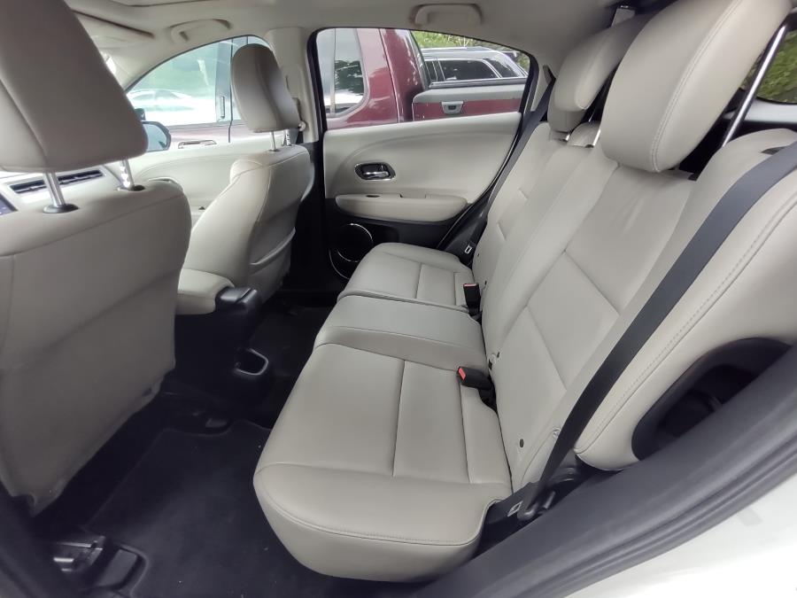 Used Honda HR-V EX-L Navi AWD CVT 2017 | Dealertown Auto Wholesalers. Milford, Connecticut Used Honda HR-V EX-L Navi AWD CVT 2017 | Dealertown Auto Wholesalers. Milford, Connecticut