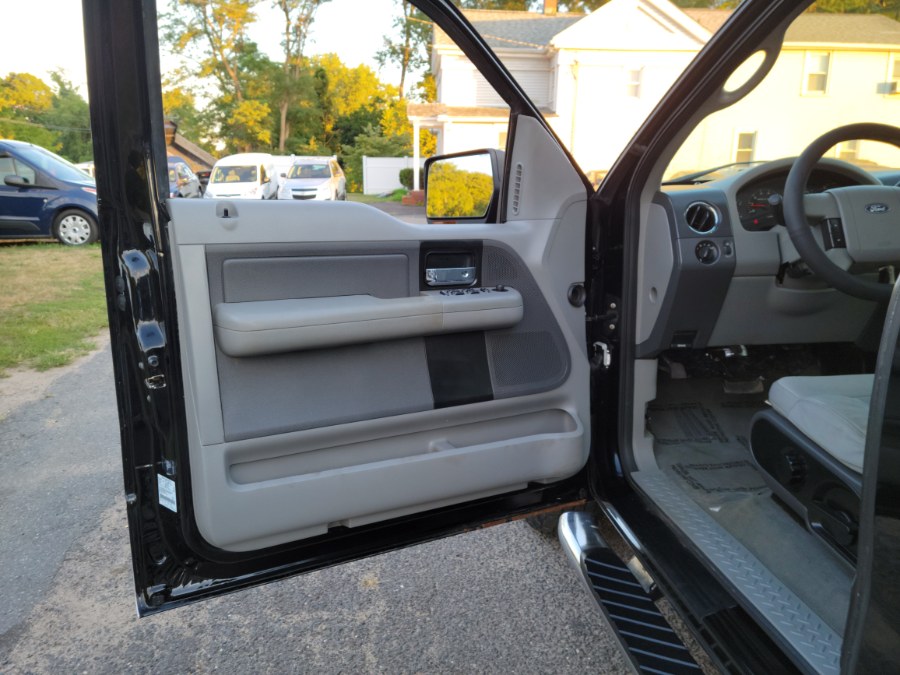 2008 Ford F-150 XLT Super Cab 4WD 5.4Triton V8, available for sale in East Windsor, Connecticut | Toro Auto. East Windsor, Connecticut 2008 Ford F-150 XLT Super Cab 4WD 5.4Triton V8, available for sale in East Windsor, Connecticut | Toro Auto. East Windsor, Connecticut