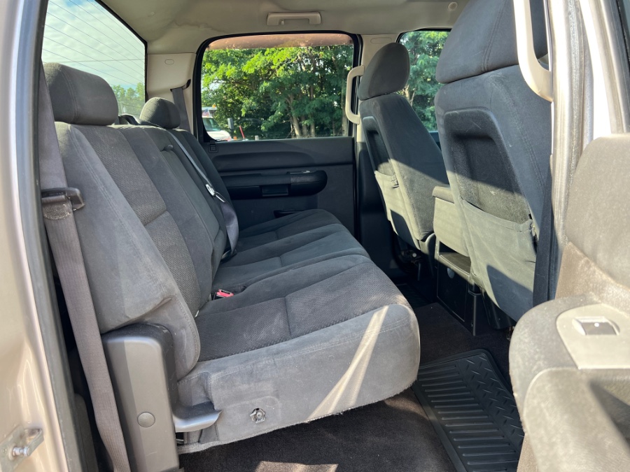Used Chevrolet Silverado 2500HD 4WD Crew Cab 153" LT w/1LT 2007 | Marsh Auto Sales LLC. Ortonville, Michigan Used Chevrolet Silverado 2500HD 4WD Crew Cab 153" LT w/1LT 2007 | Marsh Auto Sales LLC. Ortonville, Michigan