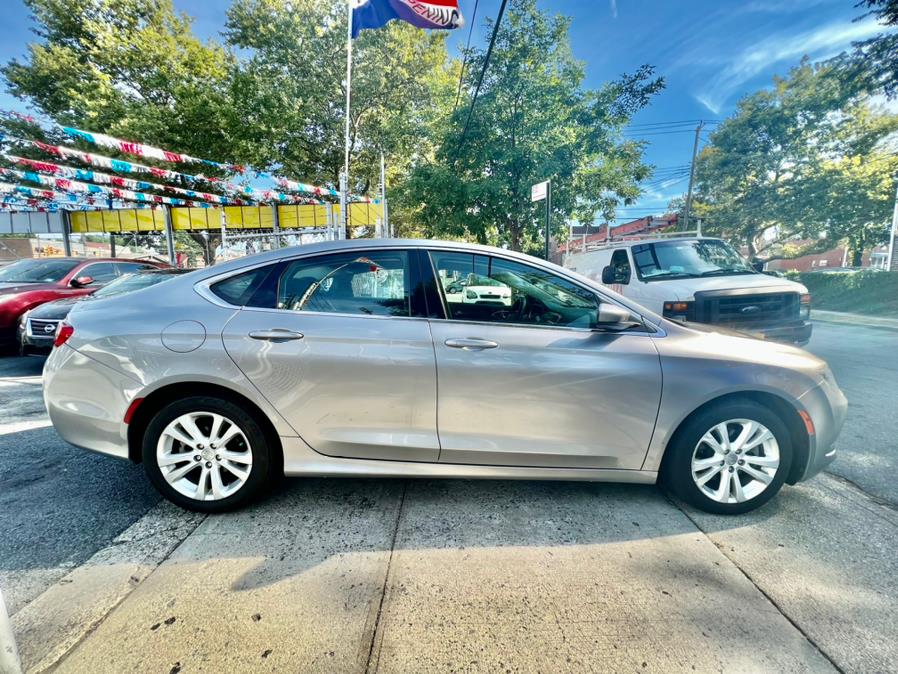 Used Chrysler 200 4dr Sdn Limited FWD 2015 | Advanced Auto Mall. Bronx, New York Used Chrysler 200 4dr Sdn Limited FWD 2015 | Advanced Auto Mall. Bronx, New York