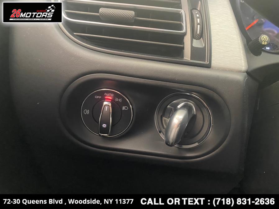Used Porsche Macan Turbo AWD 2020 | 26 Motors Queens. Woodside, New York Used Porsche Macan Turbo AWD 2020 | 26 Motors Queens. Woodside, New York