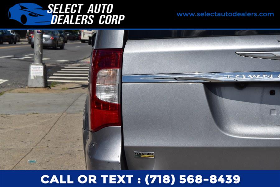 2014 Chrysler Town & Country 4dr Wgn Touring, available for sale in Brooklyn, New York | Select Auto Dealers Corp. Brooklyn, New York 2014 Chrysler Town & Country 4dr Wgn Touring, available for sale in Brooklyn, New York | Select Auto Dealers Corp. Brooklyn, New York