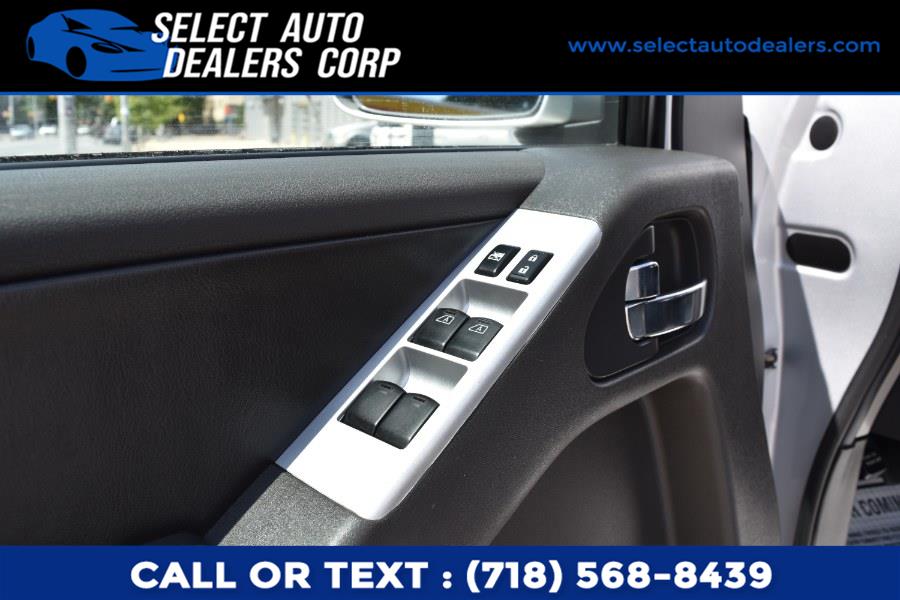 Used Nissan Pathfinder 4WD 4dr V6 S 2011 | Select Auto Dealers Corp. Brooklyn, New York Used Nissan Pathfinder 4WD 4dr V6 S 2011 | Select Auto Dealers Corp. Brooklyn, New York