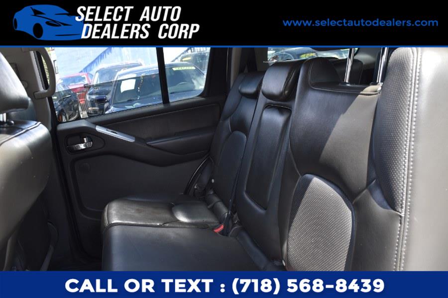 Used Nissan Pathfinder 4WD 4dr V6 S 2011 | Select Auto Dealers Corp. Brooklyn, New York Used Nissan Pathfinder 4WD 4dr V6 S 2011 | Select Auto Dealers Corp. Brooklyn, New York