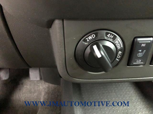 2015 Nissan Frontier 4WD Crew Cab SWB Auto PRO-4X, available for sale in Naugatuck, Connecticut | J&M Automotive Sls&Svc LLC. Naugatuck, Connecticut 2015 Nissan Frontier 4WD Crew Cab SWB Auto PRO-4X, available for sale in Naugatuck, Connecticut | J&M Automotive Sls&Svc LLC. Naugatuck, Connecticut