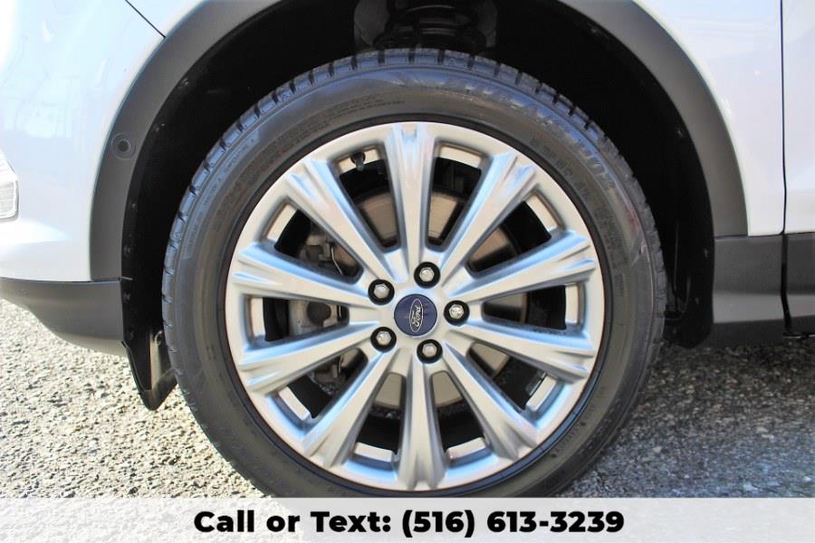 2017 Ford Escape Titanium 4WD, available for sale in Great Neck, New York | Great Neck Car Buyers & Sellers. Great Neck, New York 2017 Ford Escape Titanium 4WD, available for sale in Great Neck, New York | Great Neck Car Buyers & Sellers. Great Neck, New York