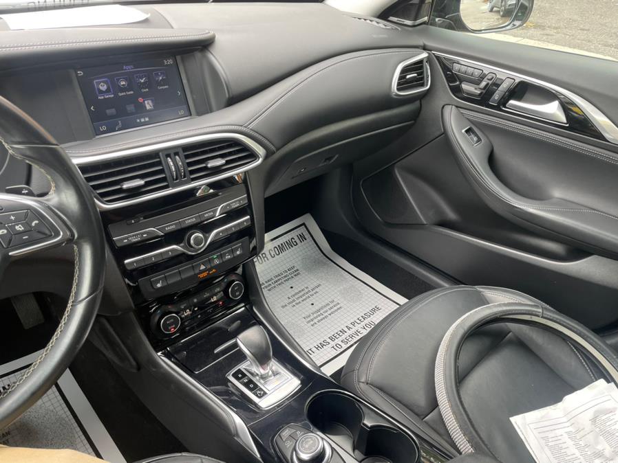 2017 INFINITI QX30 Premium AWD, available for sale in Jamaica, New York | Sylhet Motors Inc.. Jamaica, New York 2017 INFINITI QX30 Premium AWD, available for sale in Jamaica, New York | Sylhet Motors Inc.. Jamaica, New York