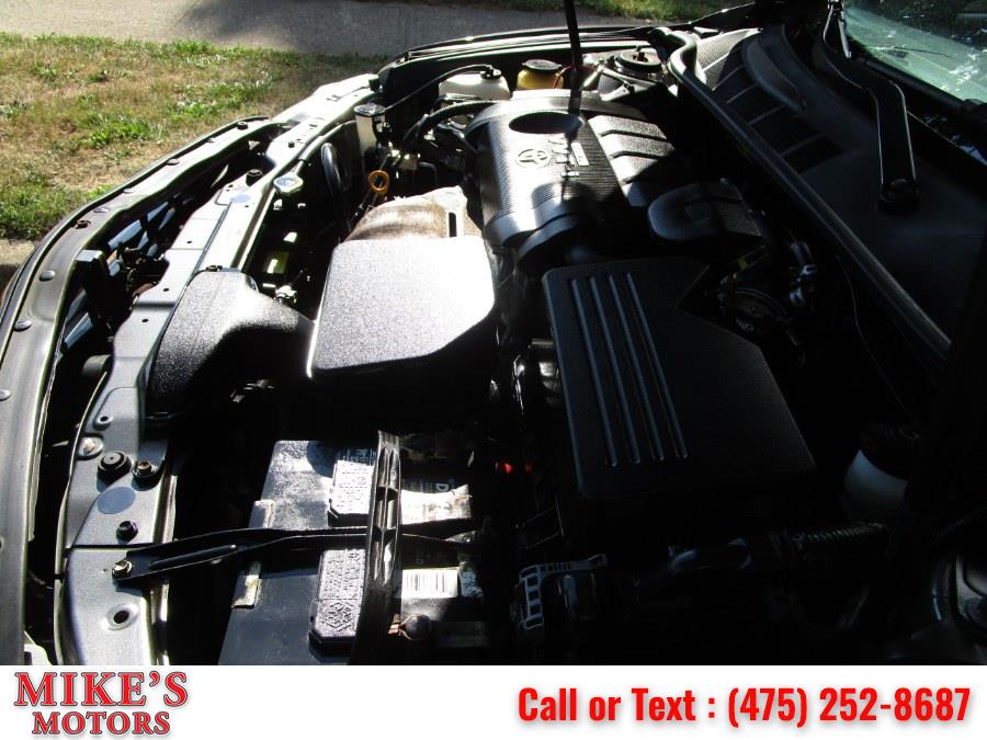 Used Toyota Camry 4dr Sdn I4 Auto (Natl) 2010 | Mike's Motors LLC. Stratford, Connecticut Used Toyota Camry 4dr Sdn I4 Auto (Natl) 2010 | Mike's Motors LLC. Stratford, Connecticut