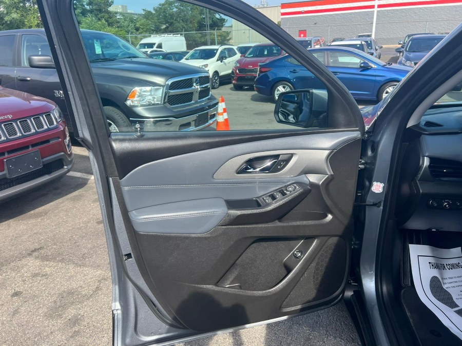 Used Chevrolet Traverse AWD 4dr LT Cloth w/1LT 2021 | Inman Motors Sales. Medford, Massachusetts Used Chevrolet Traverse AWD 4dr LT Cloth w/1LT 2021 | Inman Motors Sales. Medford, Massachusetts