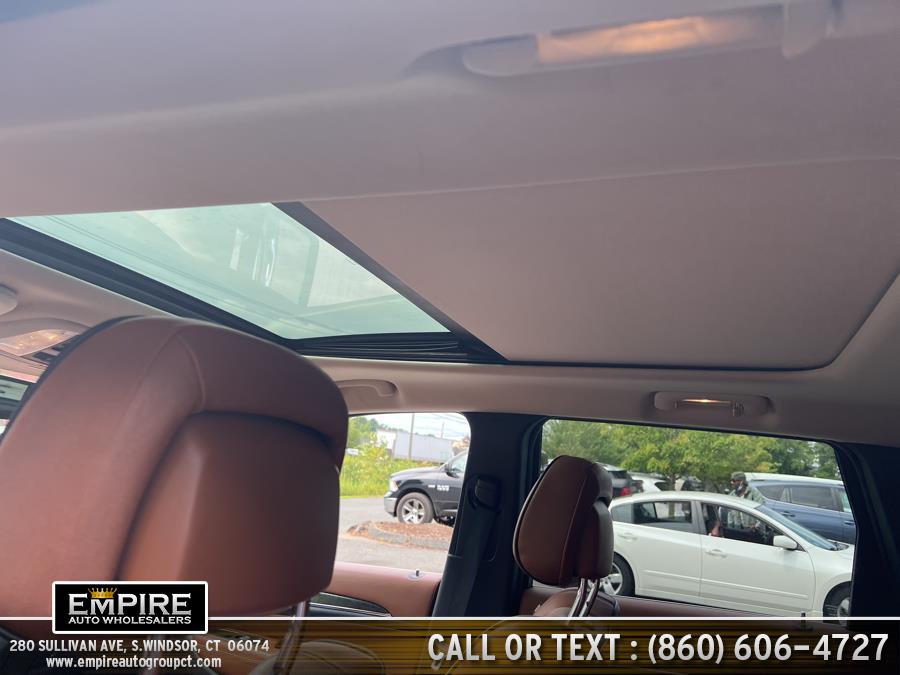 Used Jeep Grand Cherokee 4WD 4dr Overland 2011 | Empire Auto Wholesalers. S.Windsor, Connecticut Used Jeep Grand Cherokee 4WD 4dr Overland 2011 | Empire Auto Wholesalers. S.Windsor, Connecticut