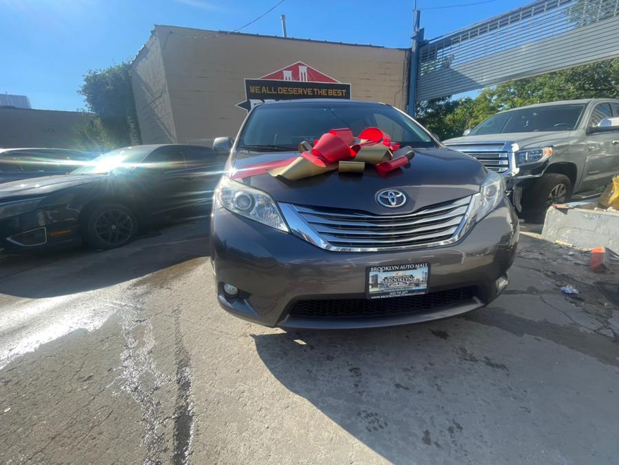 Used Toyota Sienna 5dr 8-Pass Van XLE Premium FWD (Natl) 2015 | Brooklyn Auto Mall LLC. Brooklyn, New York Used Toyota Sienna 5dr 8-Pass Van XLE Premium FWD (Natl) 2015 | Brooklyn Auto Mall LLC. Brooklyn, New York